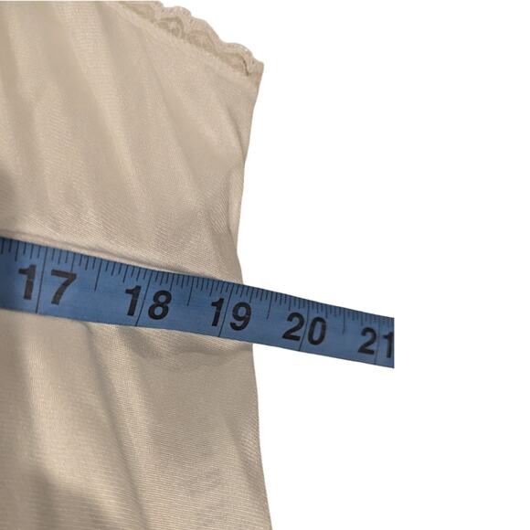 Vtg Vasserette Full Nylon Slip Sz 44 28" Ice White Lace  Pin-Up Rockabilly NWT - Picture 6 of 6